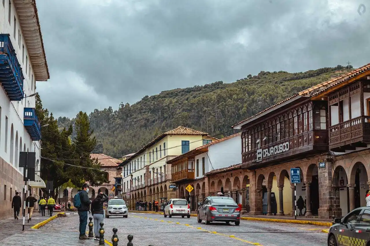 Servicio de transporte en la ciudad de Cusco
